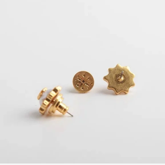 *** SOLD *** Tory Burch Sunflowers Pearl & Gold Logo Stud Earrings - Picture 3 of 11